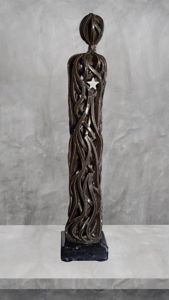Zychan White Star. Rzeźba ceramiczna